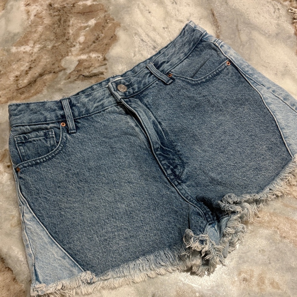 PAC SUN TWO TONED FESTIVAL SHORTS!